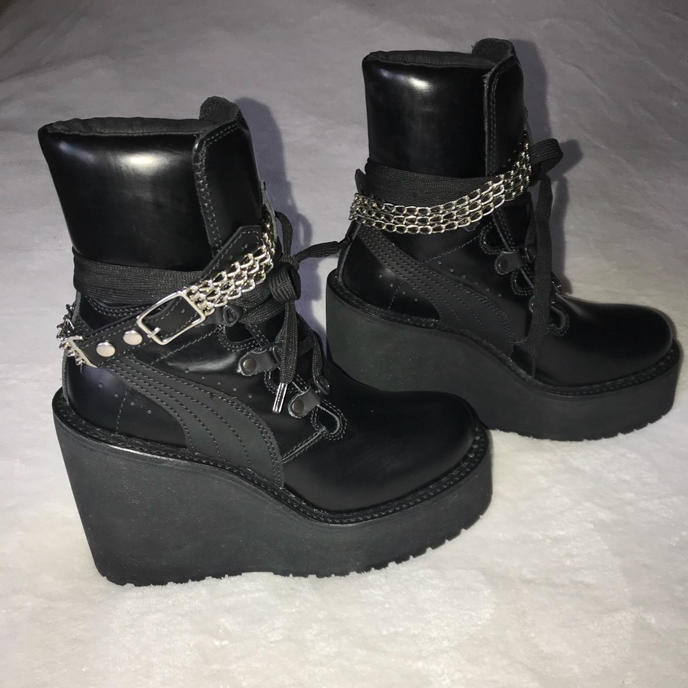 FENTY PUMA Rihanna - Picture 5 of 8